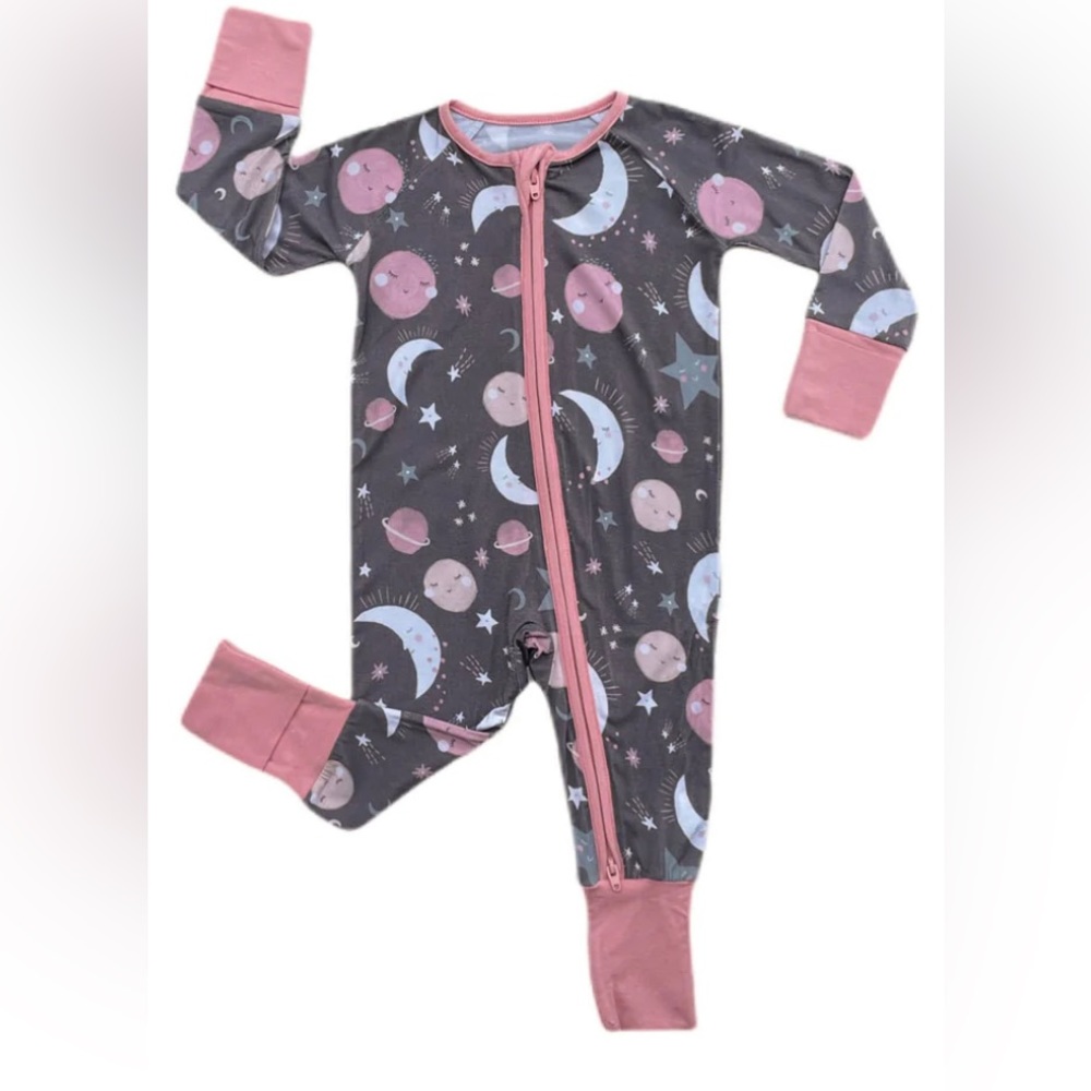 Little Sleepies Zippy moon and back